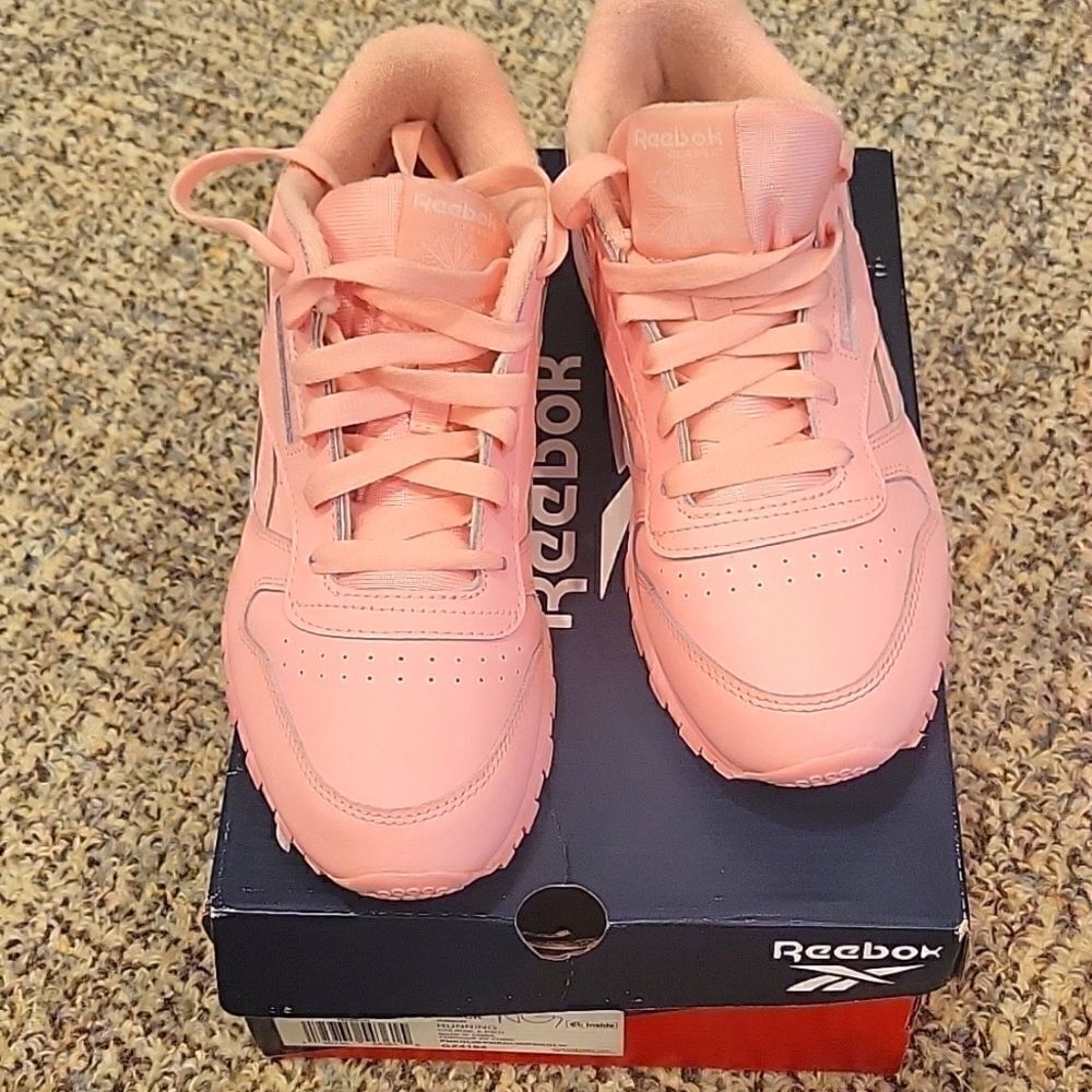 𝅺REEBOK woman's 5,5 